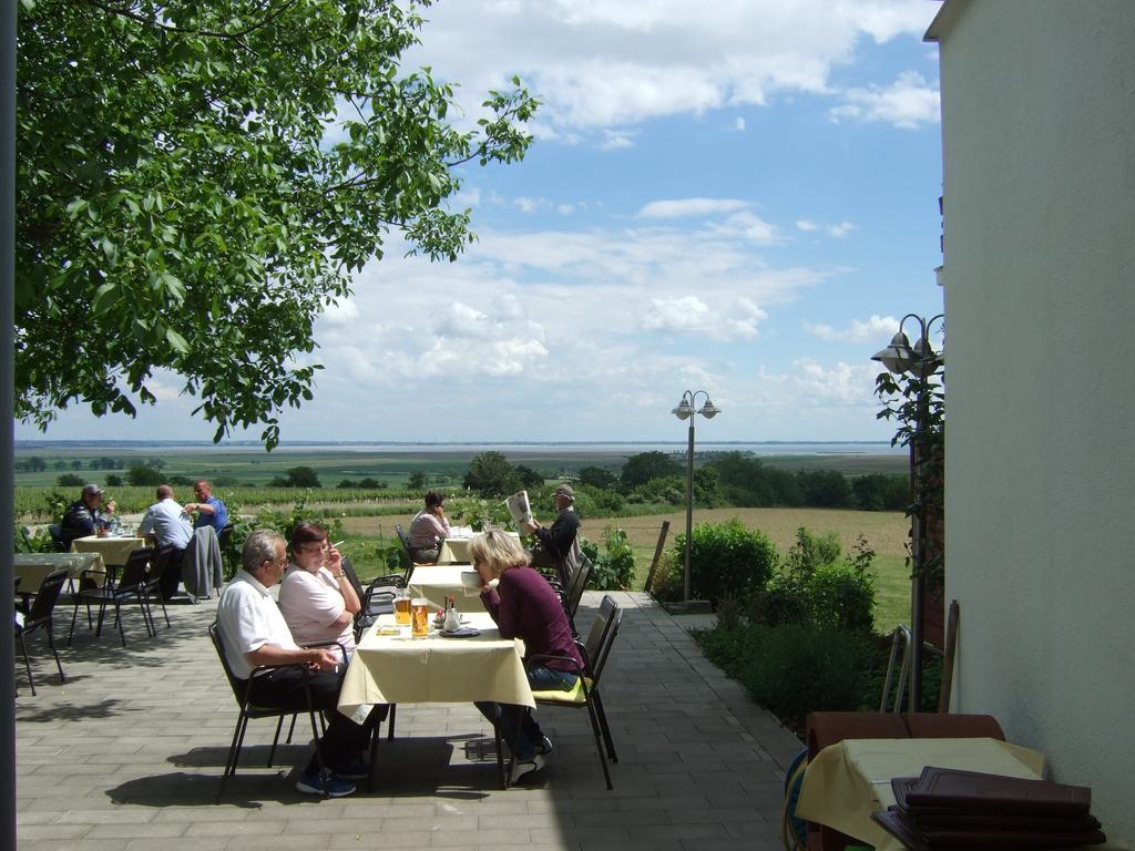 Gasthof-Pension Wein Breitenbrunn  Exterior photo